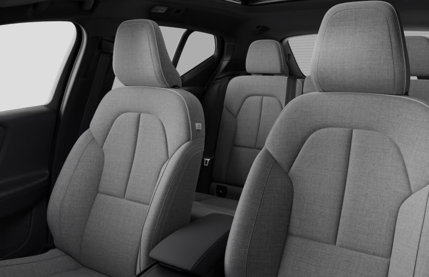 Volvo EX40 Single Ext Range Ultra Pano 360° ACC 133108371 4