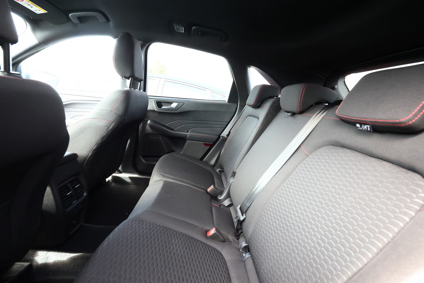 Ford Kuga FHEV 183 AWD ST-Line Matrix Cam 19P 136571931 9