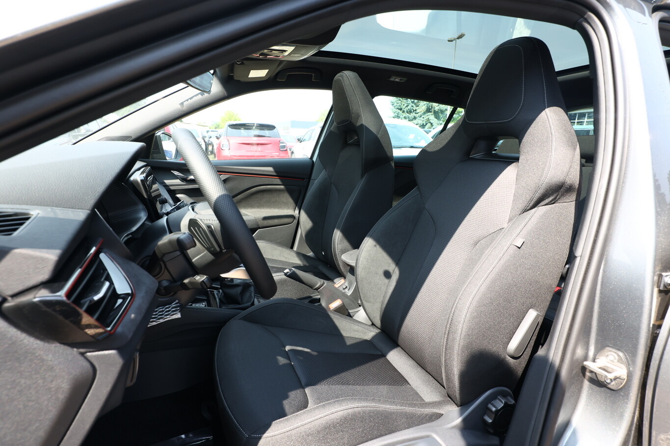 Skoda Scala 150 DSG Dynamic Pano ACC SideA Cam 137675851 5