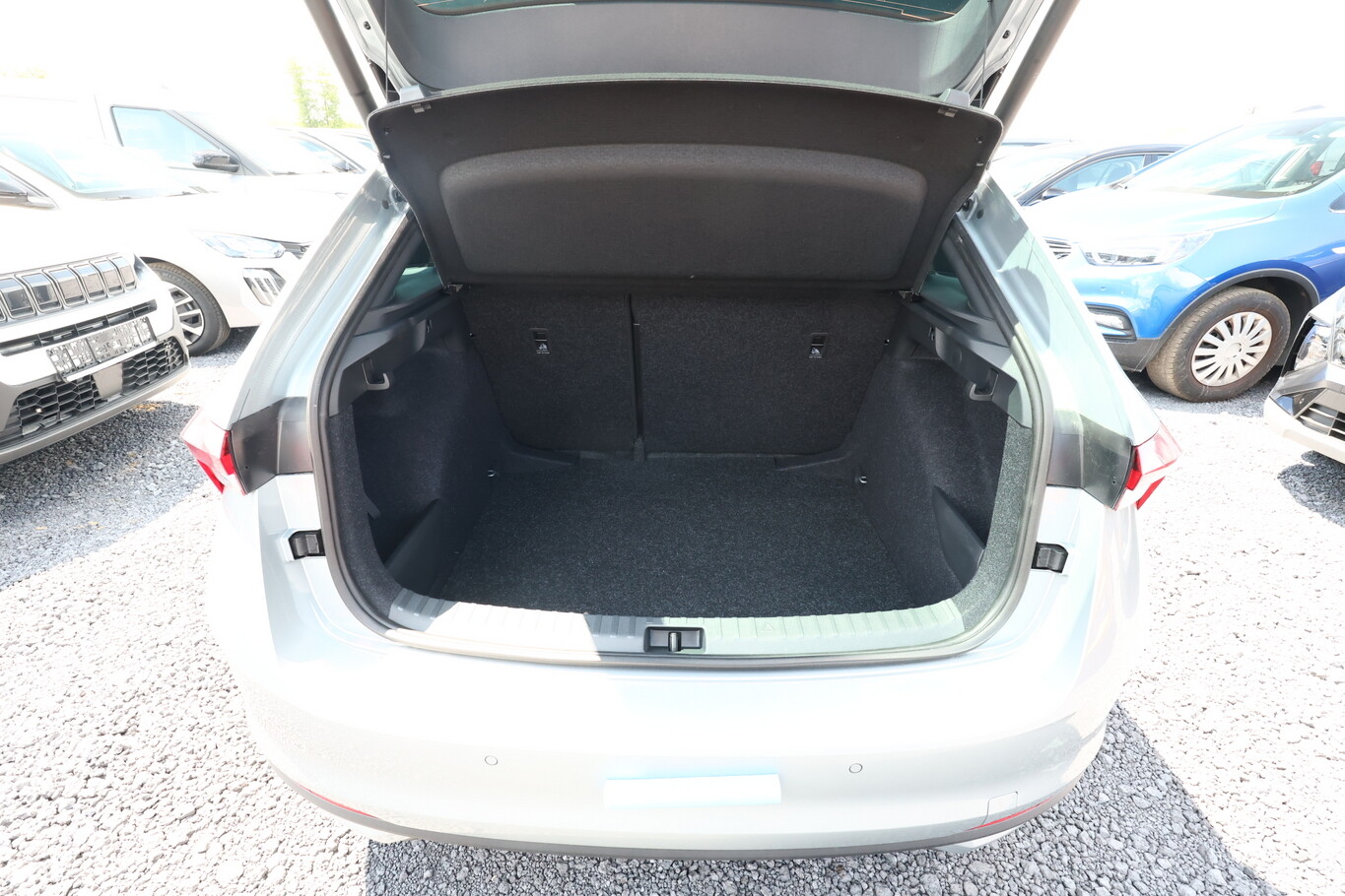Skoda Scala 150 DSG Dynamic Pano ACC SideA Cam 137676012 10