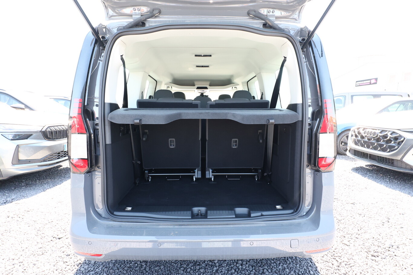 Volkswagen Caddy Maxi Life 102 7P Si&egrave;ges chauf 139373772 10