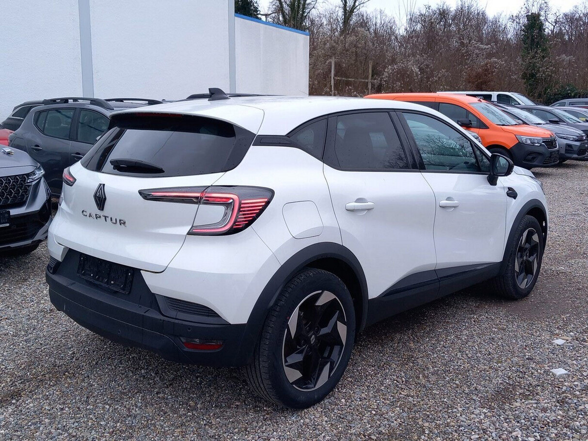 Renault Captur 160 Aut Techno Hiver ACC Cam 18p 141641517 3