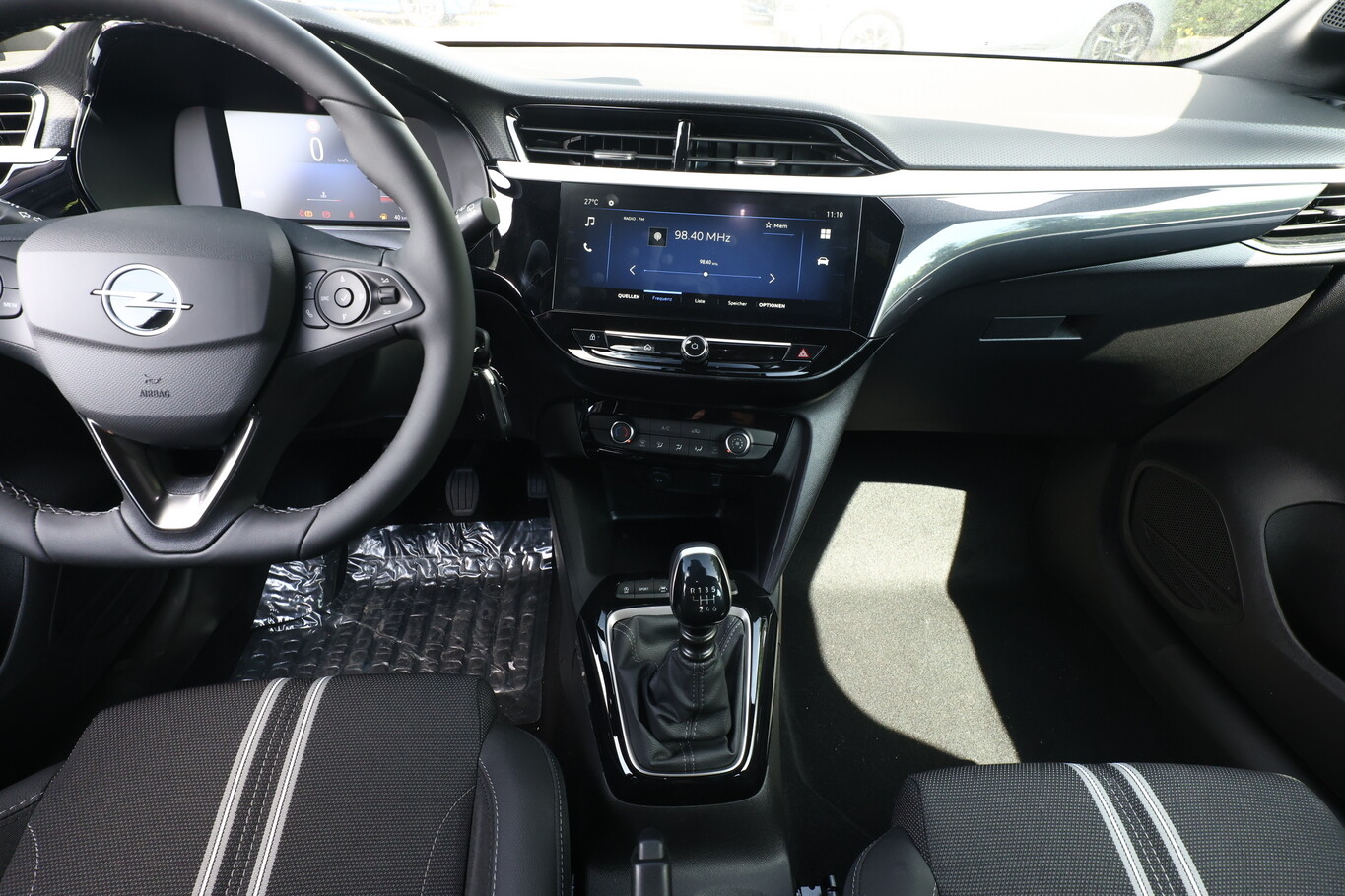 Opel Corsa GS Cam 16p 145906847 7