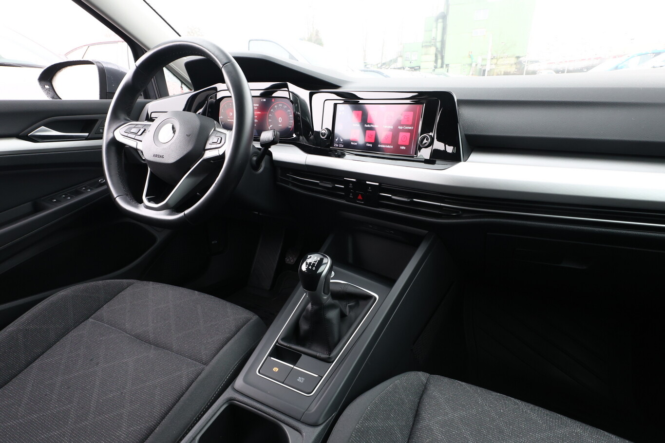 Volkswagen Golf VIII 1.0 TSI 110 Life LED ACC 155181739 8