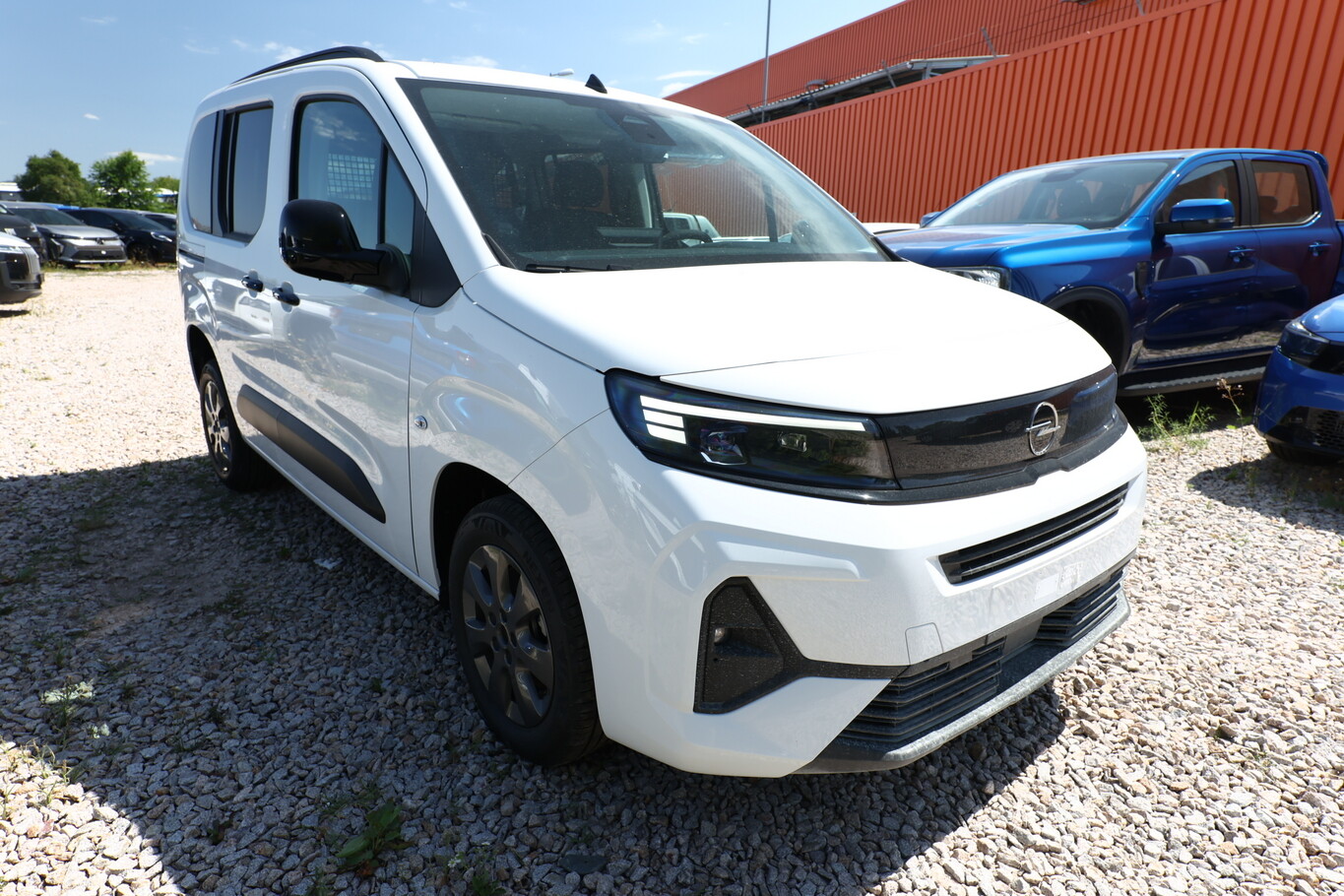 Opel Combo AT8 GS GPS Cam IntelliLux 164025356 1