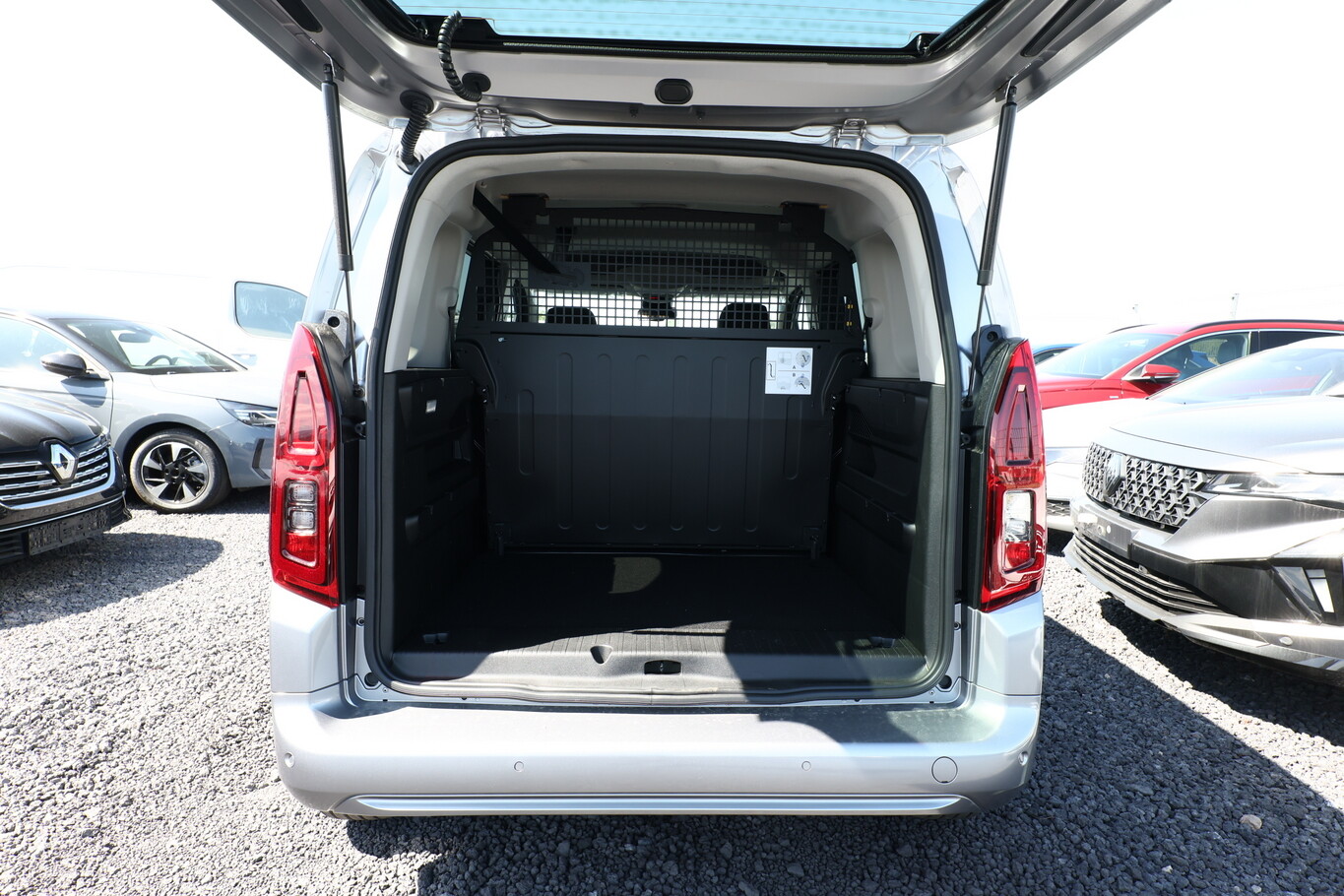 Opel Combo AT8 GS GPS Cam IntelliLux 164026254 10