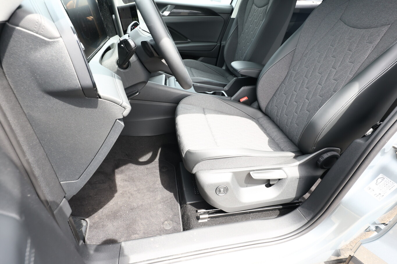 Volkswagen Tiguan eTSI 150 DSG LED+ GPS 165390693 12