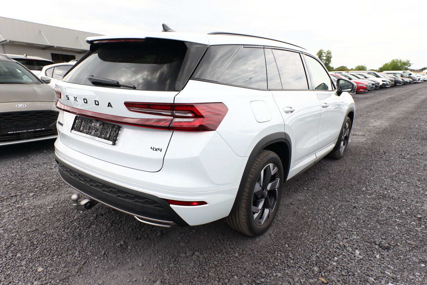 Skoda Kodiaq 193 4x4 Sportl attelage 7pl Matrix 166815853 2