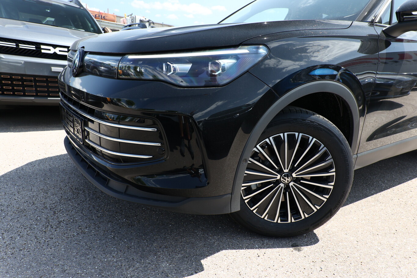 Volkswagen Tiguan Elegance 4M GPS DCC+ LED+  167832982 4
