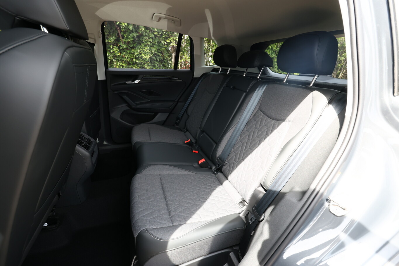 Volkswagen Tiguan 130 DSG LED+ G-5Ans IqDrive 168532394 9