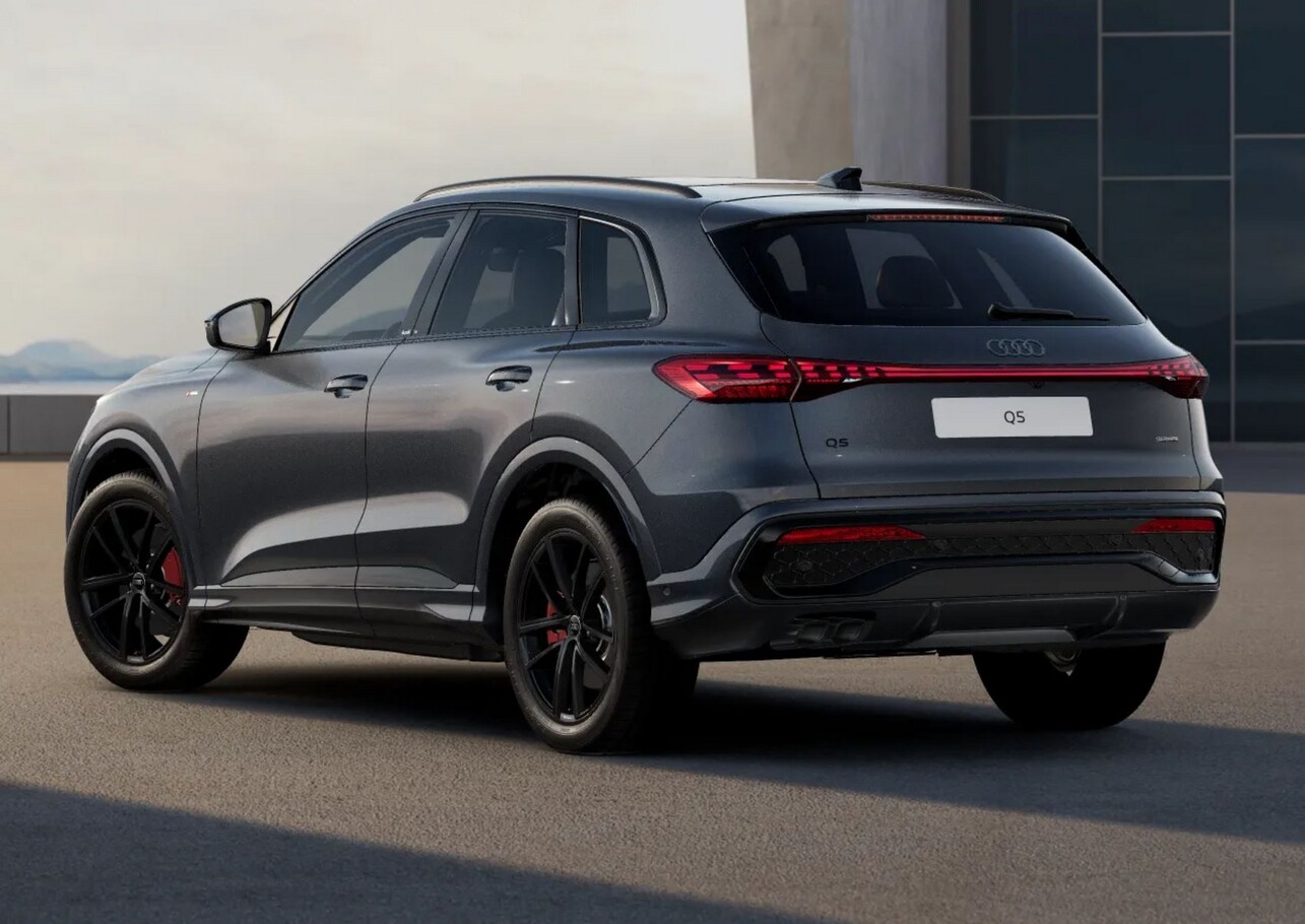 Audi Q5 299 2xS line Tech+ Pano HUD Attel 20