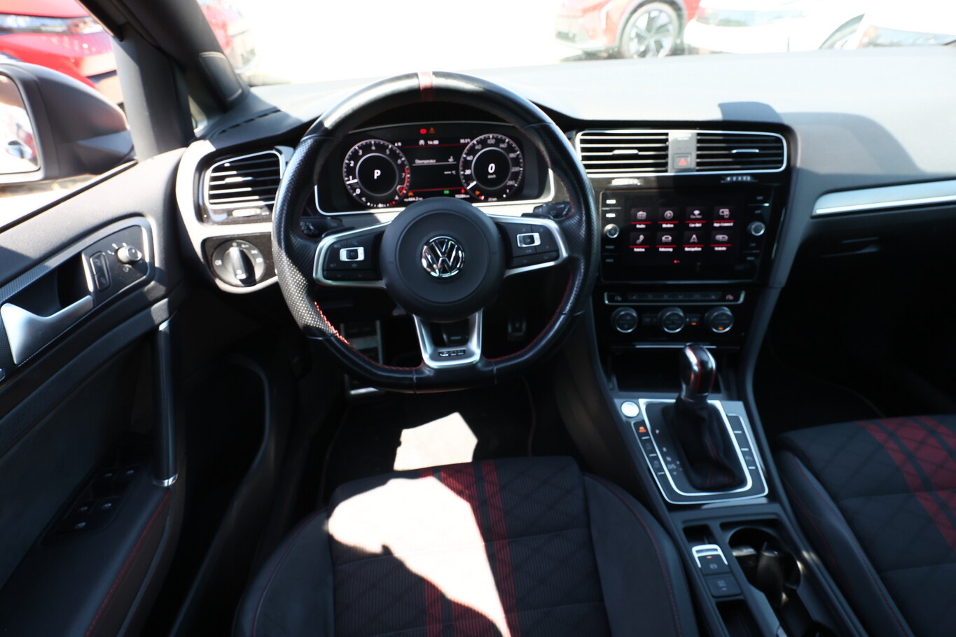 Volkswagen Golf VII GTI TCR 2.0 TSI 290 DSG GPS 172286257 6