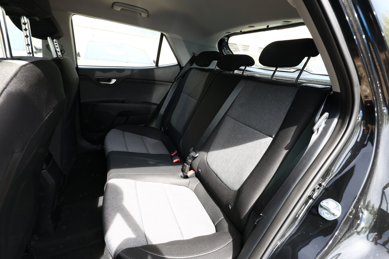 Kia Stonic 100 MY26 GPS Si&egrave;ges chauf Cam 2xPDC 174793421 9