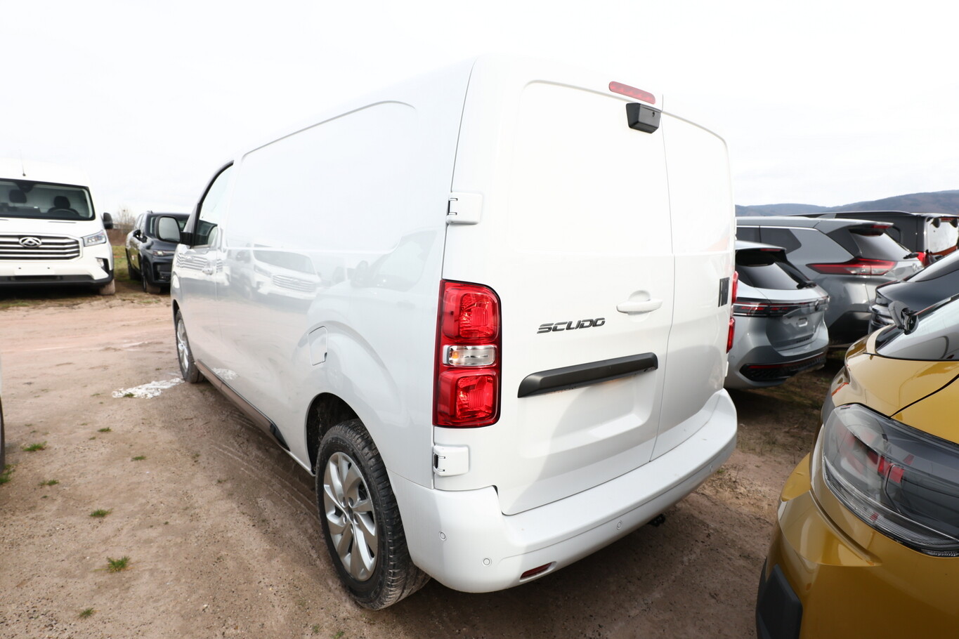 Fiat Scudo 180 AT Attel. LED GPS Keyl 174998917 3