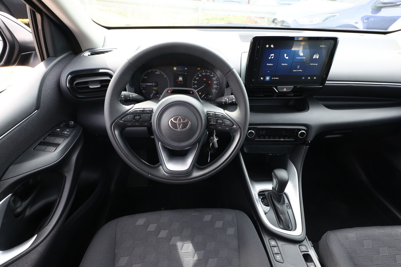 Toyota Yaris 116 CVT Cam ACC CarPlay 9P Touch  175832829 6