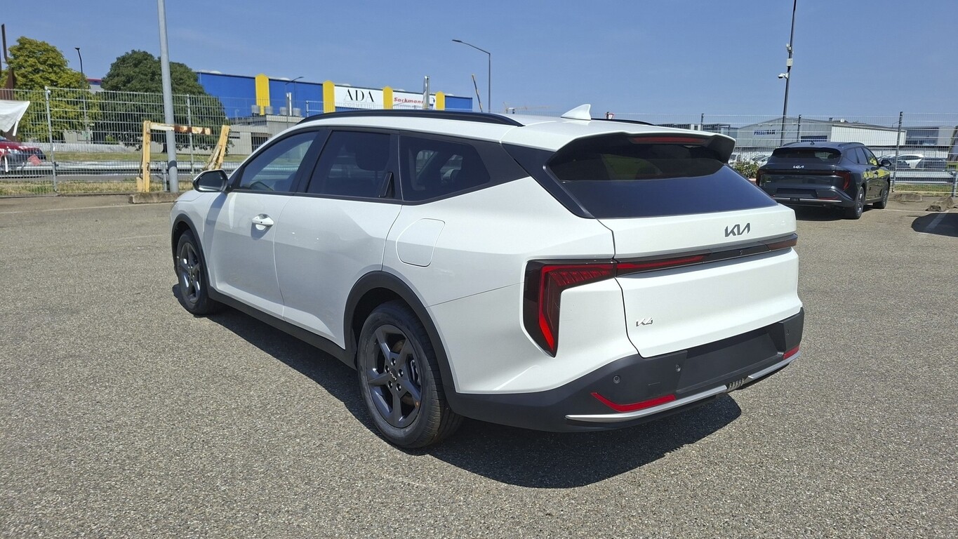 Kia K4 SW Vision 115 Si&egrave;ges chauf GPS Cam ADML 176181901 3