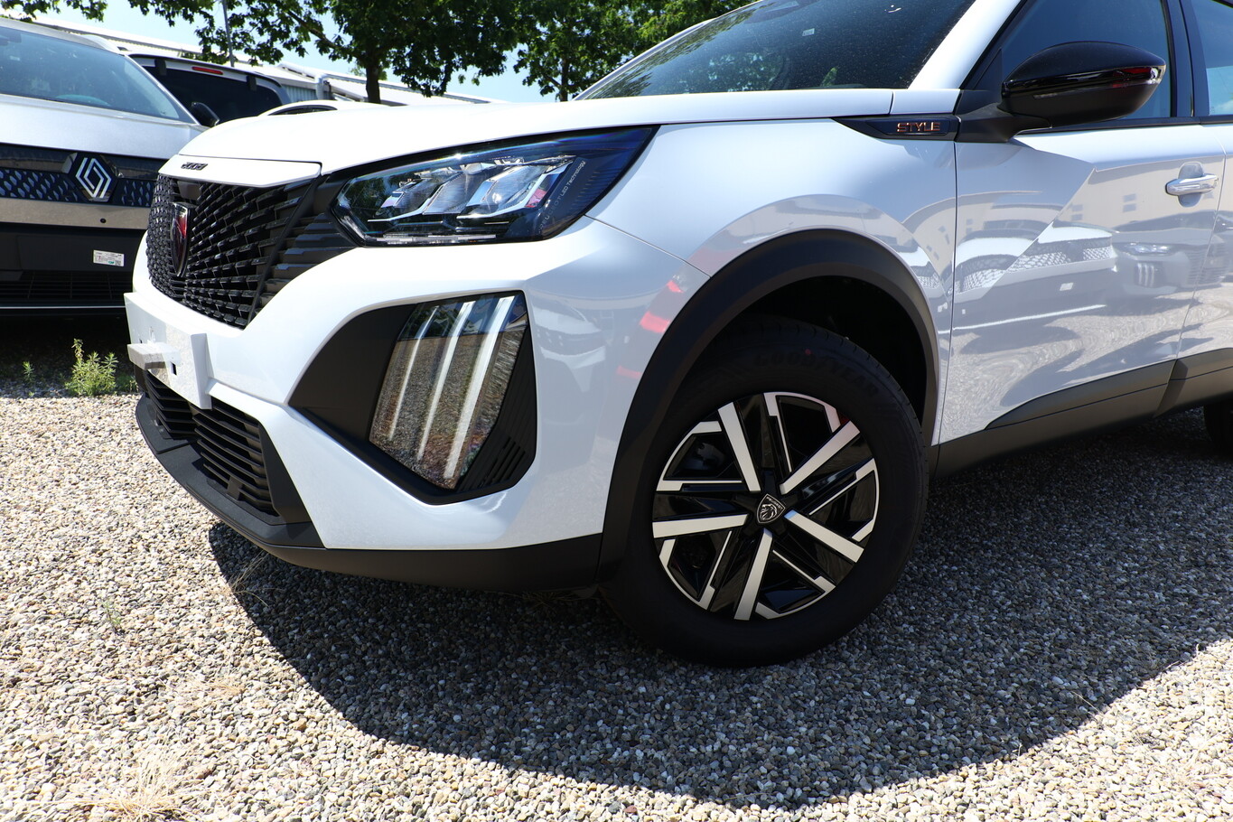 Peugeot 2008 Style 100 Cam GPS Si&egrave;gesChauff LED 176862872 4