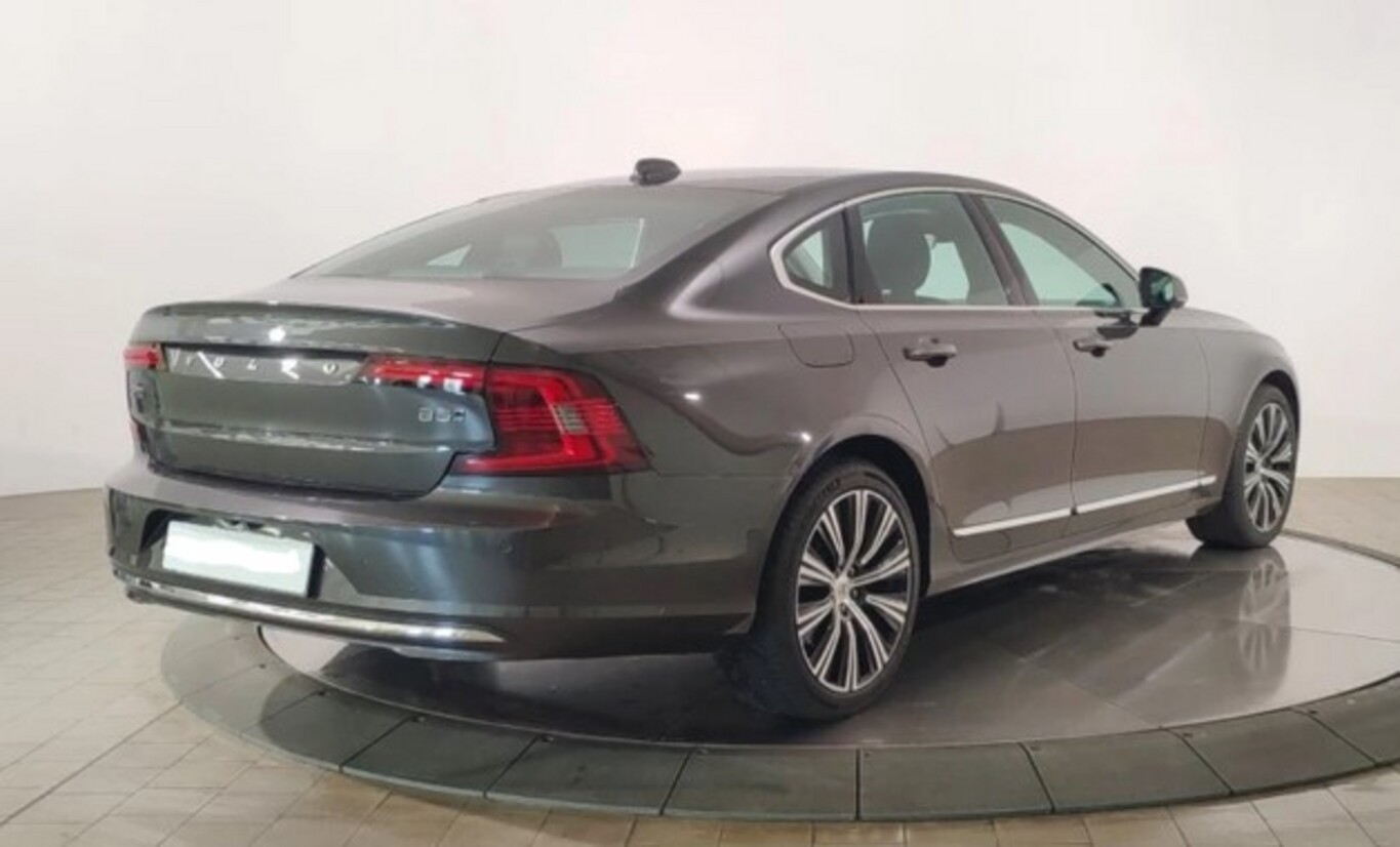 Volvo S90 B5 MHEV Plus Bright Four-C cam360 ACC 180530422 1