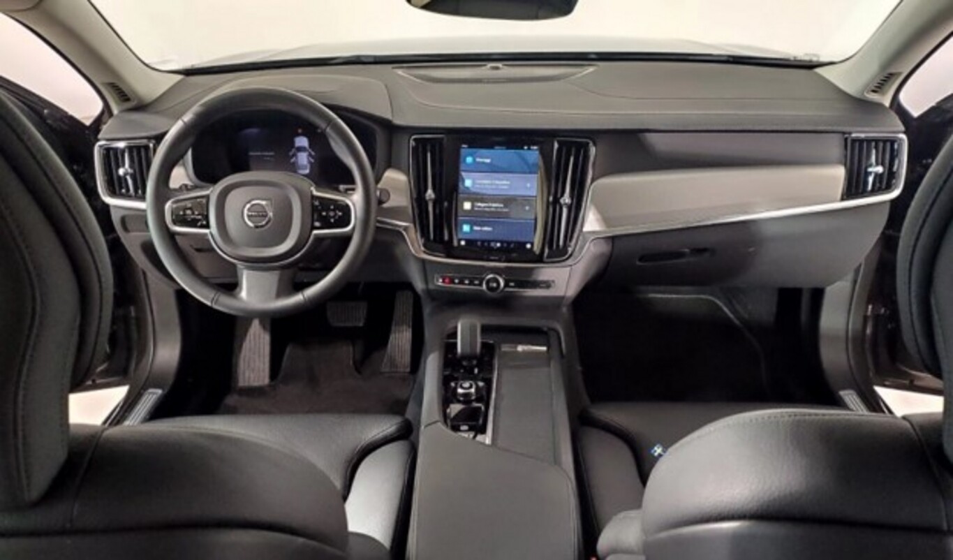 Volvo S90 B5 MHEV Plus Bright Four-C cam360 ACC 180530422 2