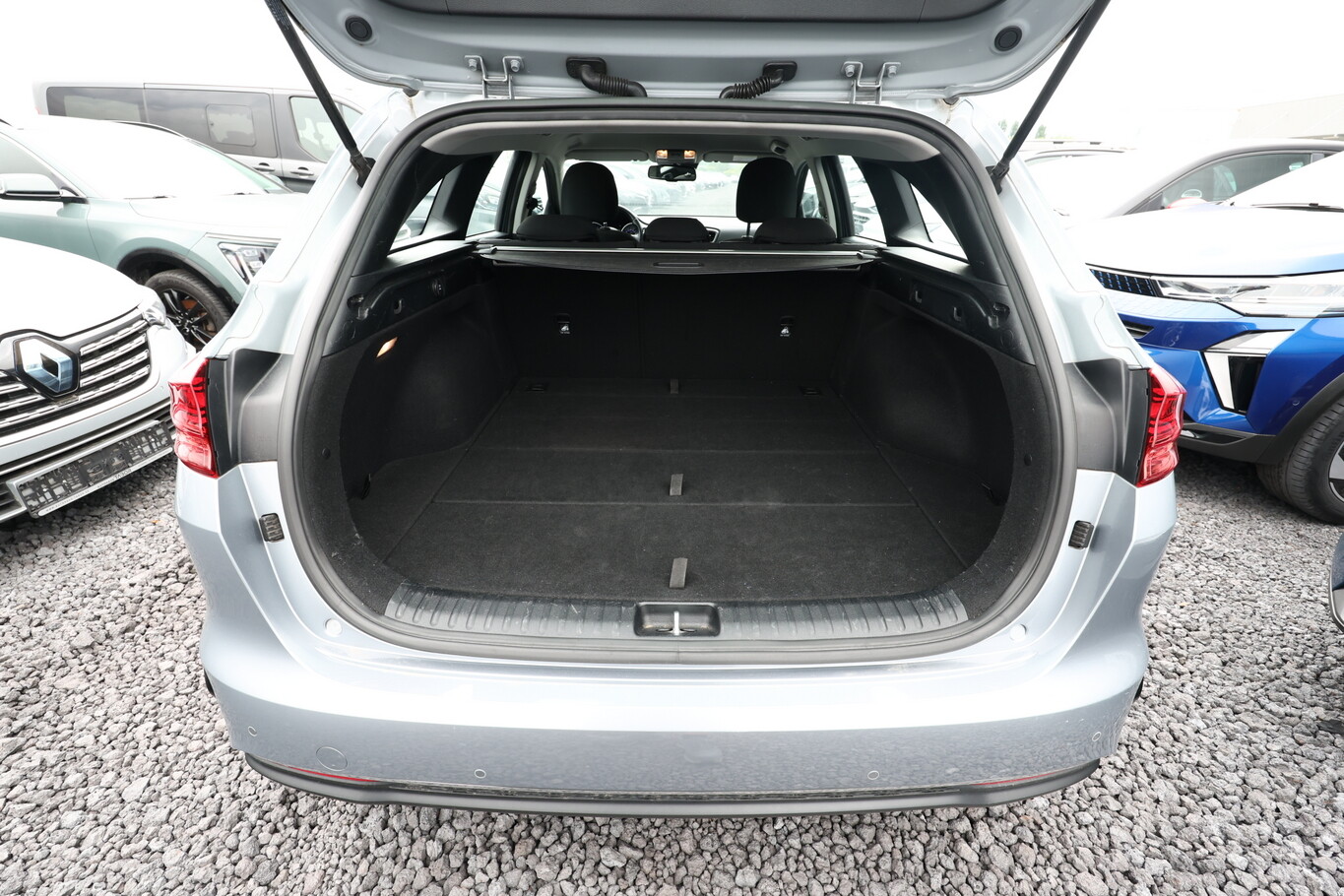 Kia Ceed 1.4 TGDI 140 DCT Vision radars LaneAs  180744122 10