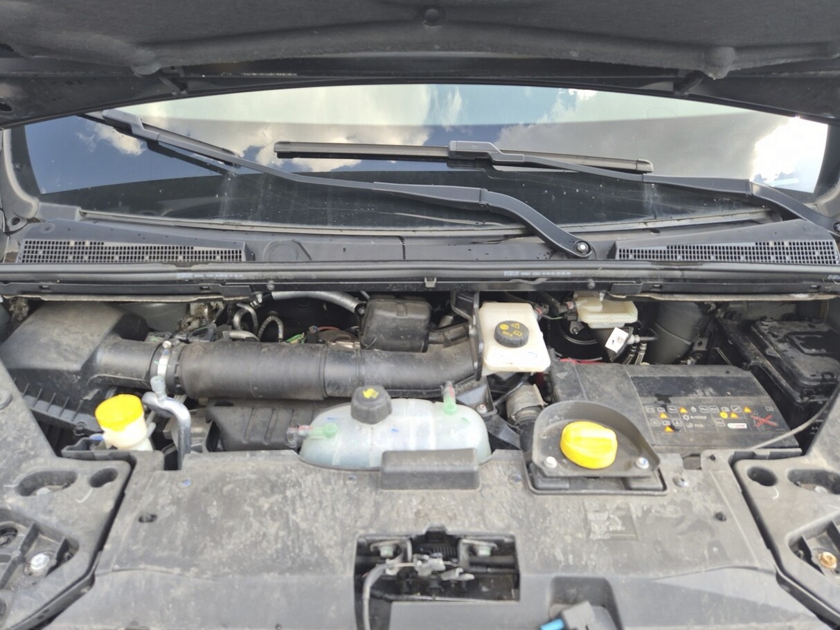 Renault Trafic 2,0 dCi 170 EDC L1 3,0t Life 8P 180751236 11