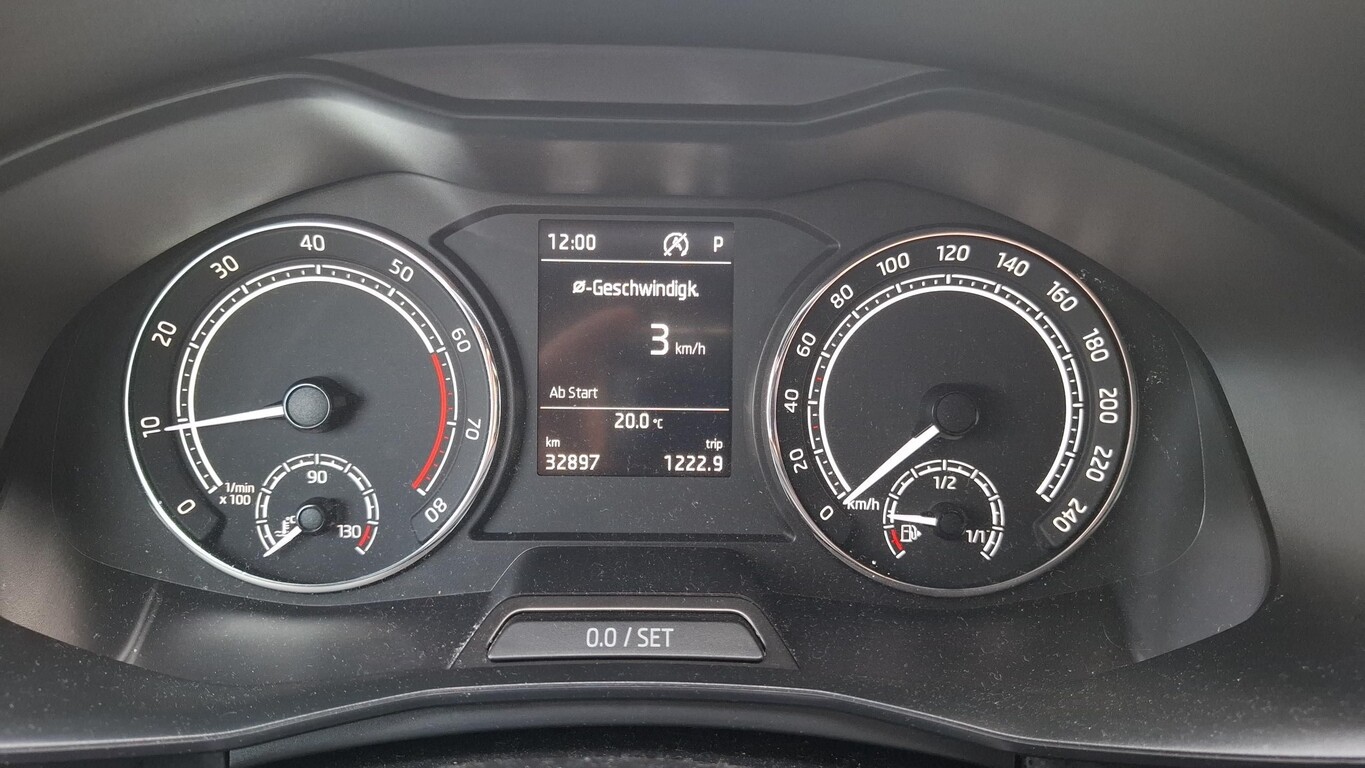 Skoda Scala 1.5 TSI 150 DSG Style LED PDC Cam  180878860 5