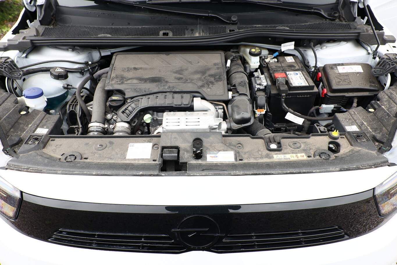 Opel Corsa GS Cam PDC 16p 181878400 11