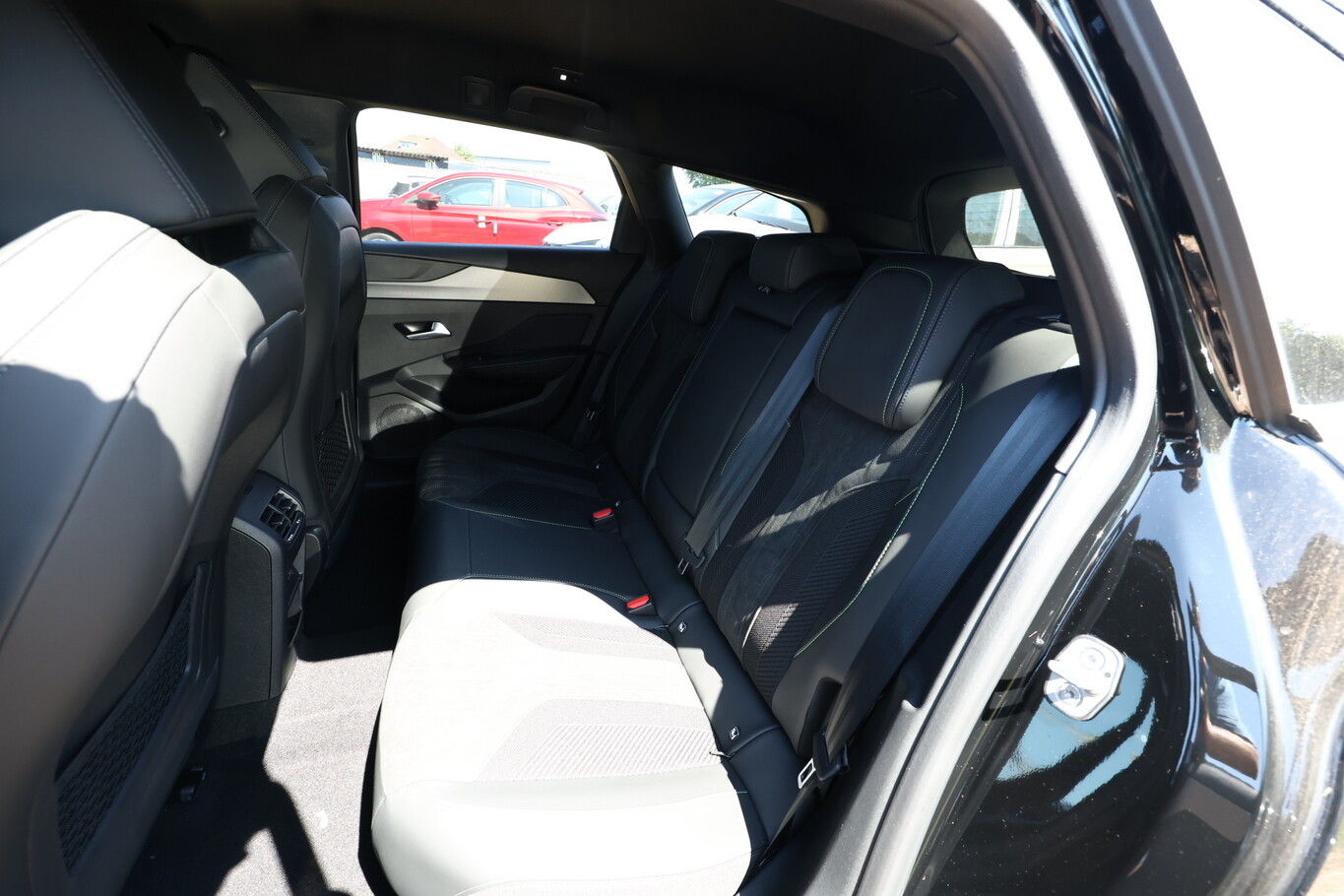 Peugeot 308 SW Hybrid GT Excl MY26 360&deg; Massage 183374033 9