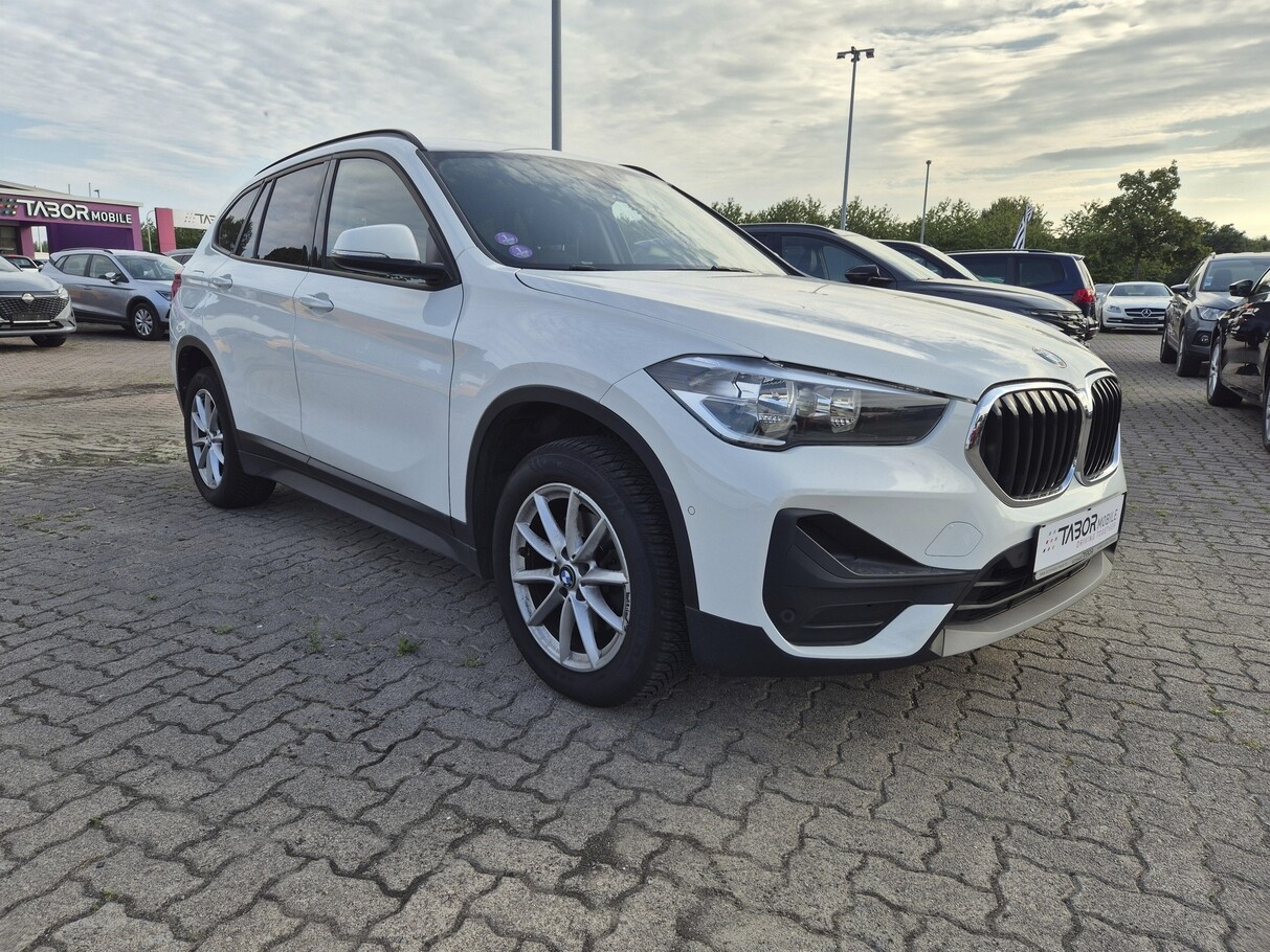BMW X1 sDrive18i Steptronic Advantage GPS ParcA 183675348 1