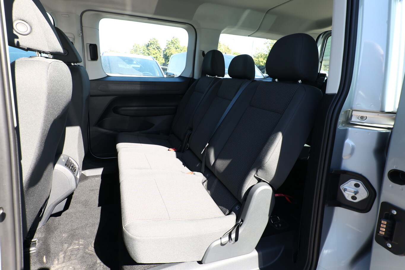 Volkswagen Caddy Maxi 7Pl LED Gar5ans ACC Cam 183782932 9