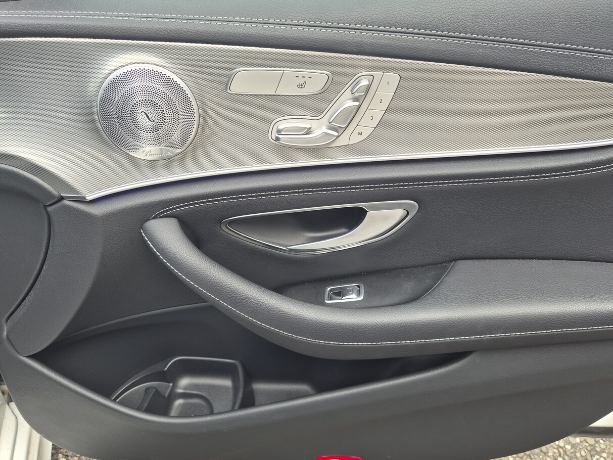 Mercedes-Benz E 300 de T AMG Line Multibeam  185136555 10