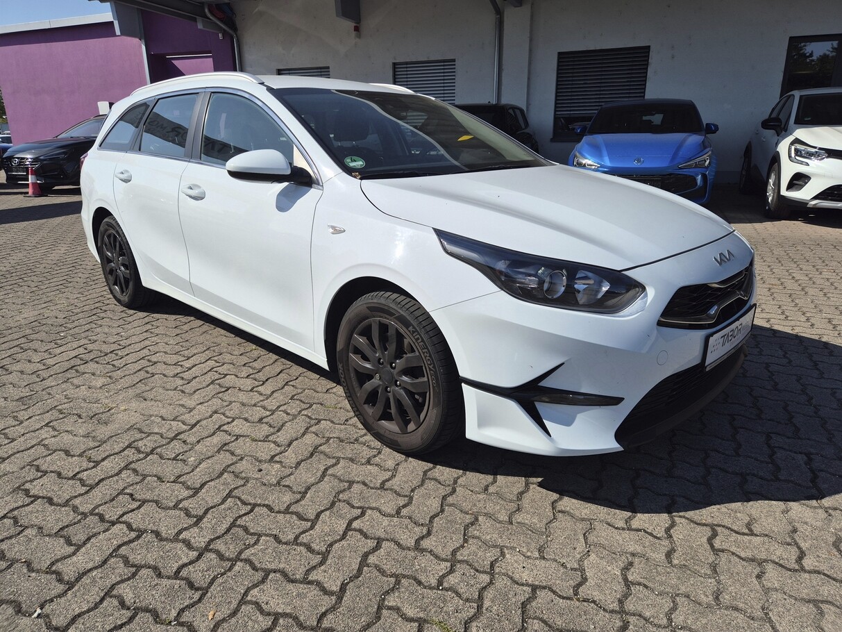Kia Ceed SW 1.5 T-GDI 160 Vision radars Cam 16P 186043983 1