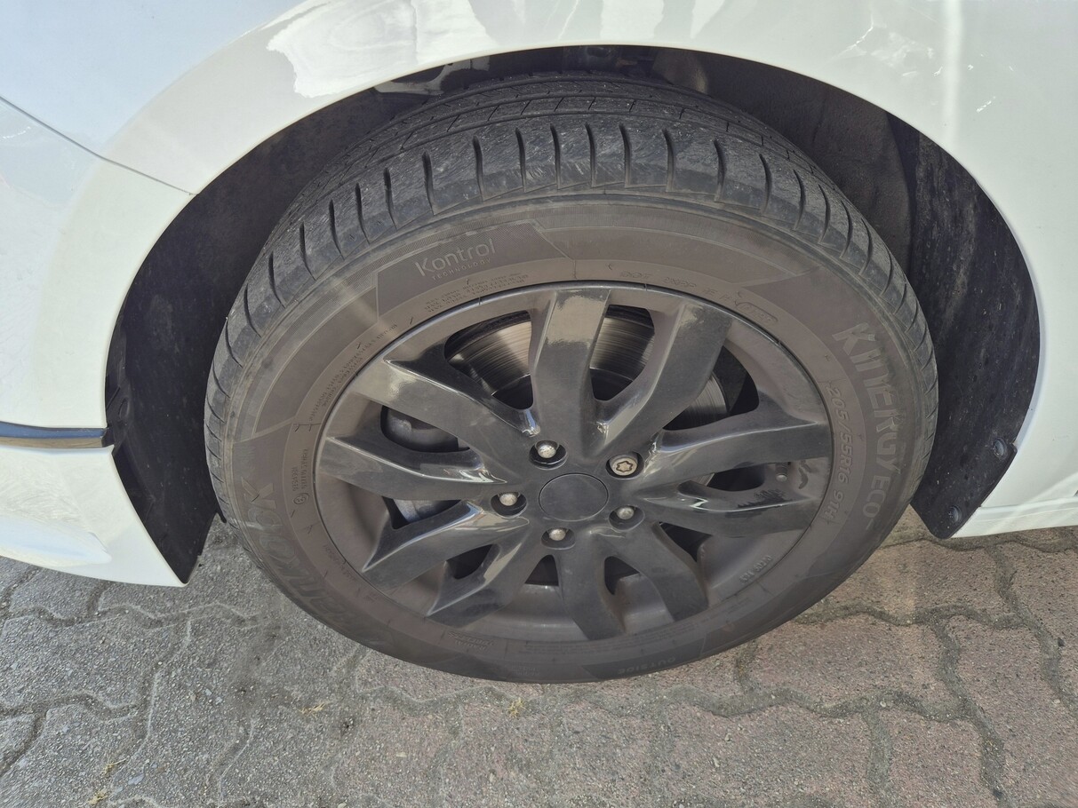 Kia Ceed SW 1.5 T-GDI 160 Vision radars Cam 16P 186043983 8