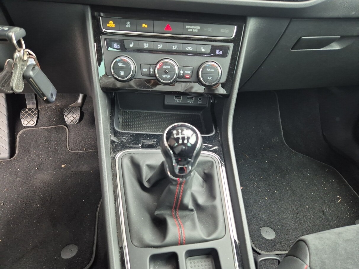 Seat Leon 1.4 TSI 125 FR Alcantara LED PDC  186788039 11