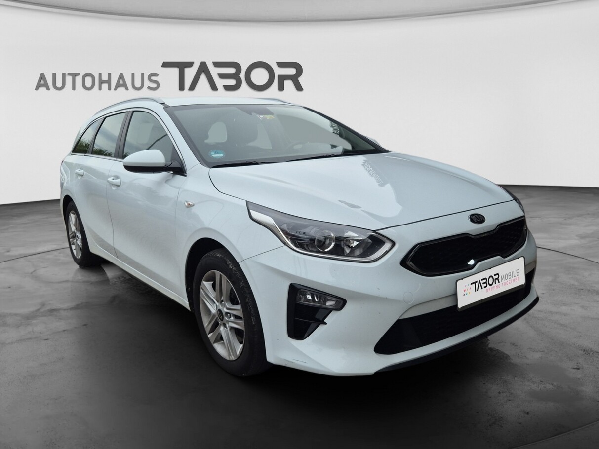 Kia Ceed 1.6 CRDi 136 DCT Mild Hybrid Vision  187102770 1
