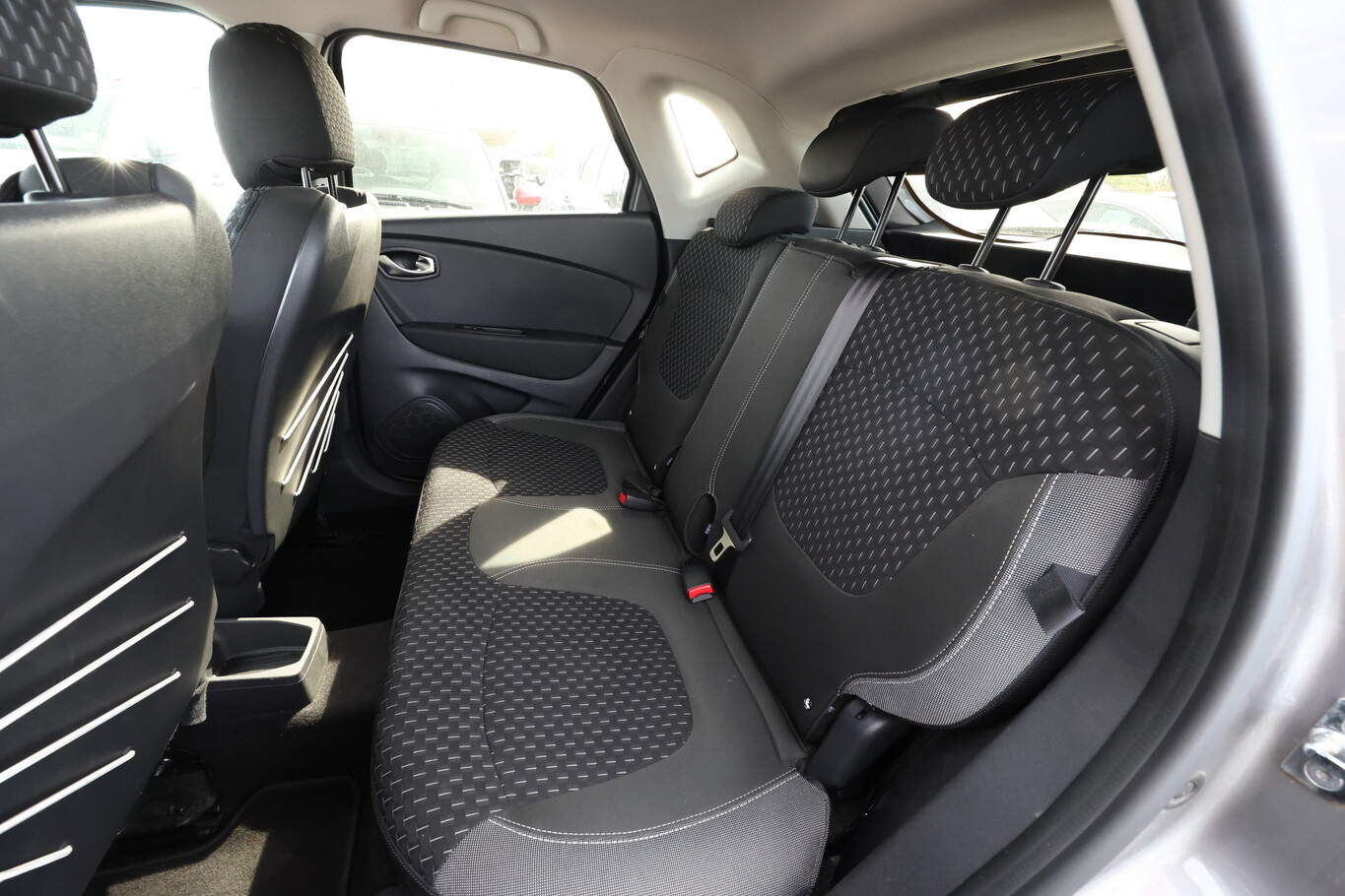 Renault Captur 1.3 TCe 130 Collection LED GPS 187104112 9