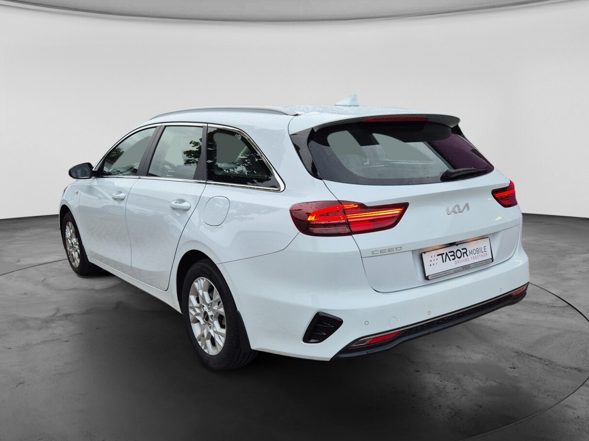 Kia Ceed SW 1.6 CRDi 136 Mild Hybrid Vision PDC 187484389 2