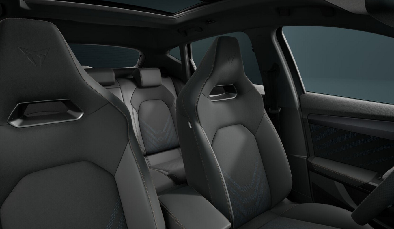 Cupra Formentor e-HYBRID 19P Pano IntelliD Dina 189323574 7