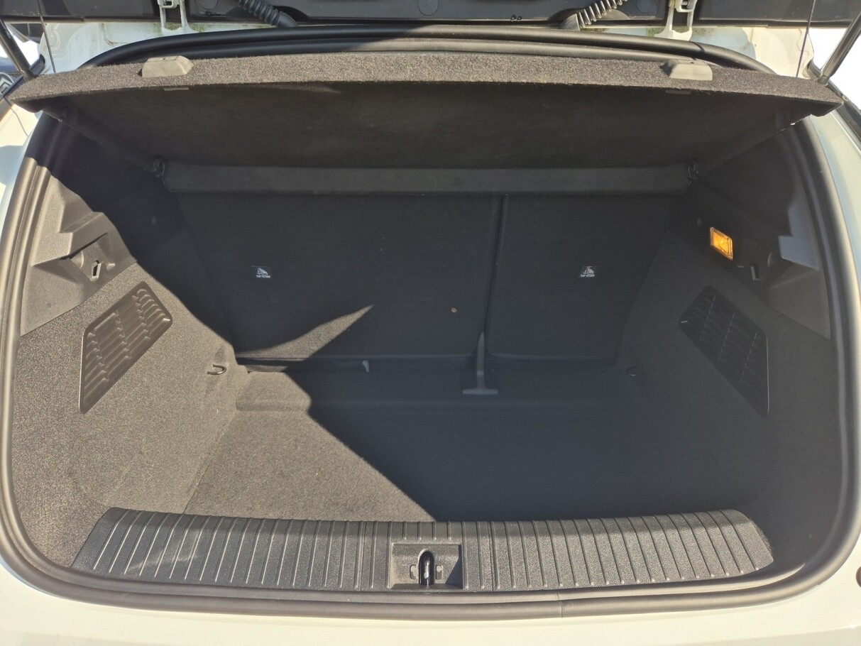 Renault Megane E-Tech EV40 130 Equilibre Cam 190562298 12