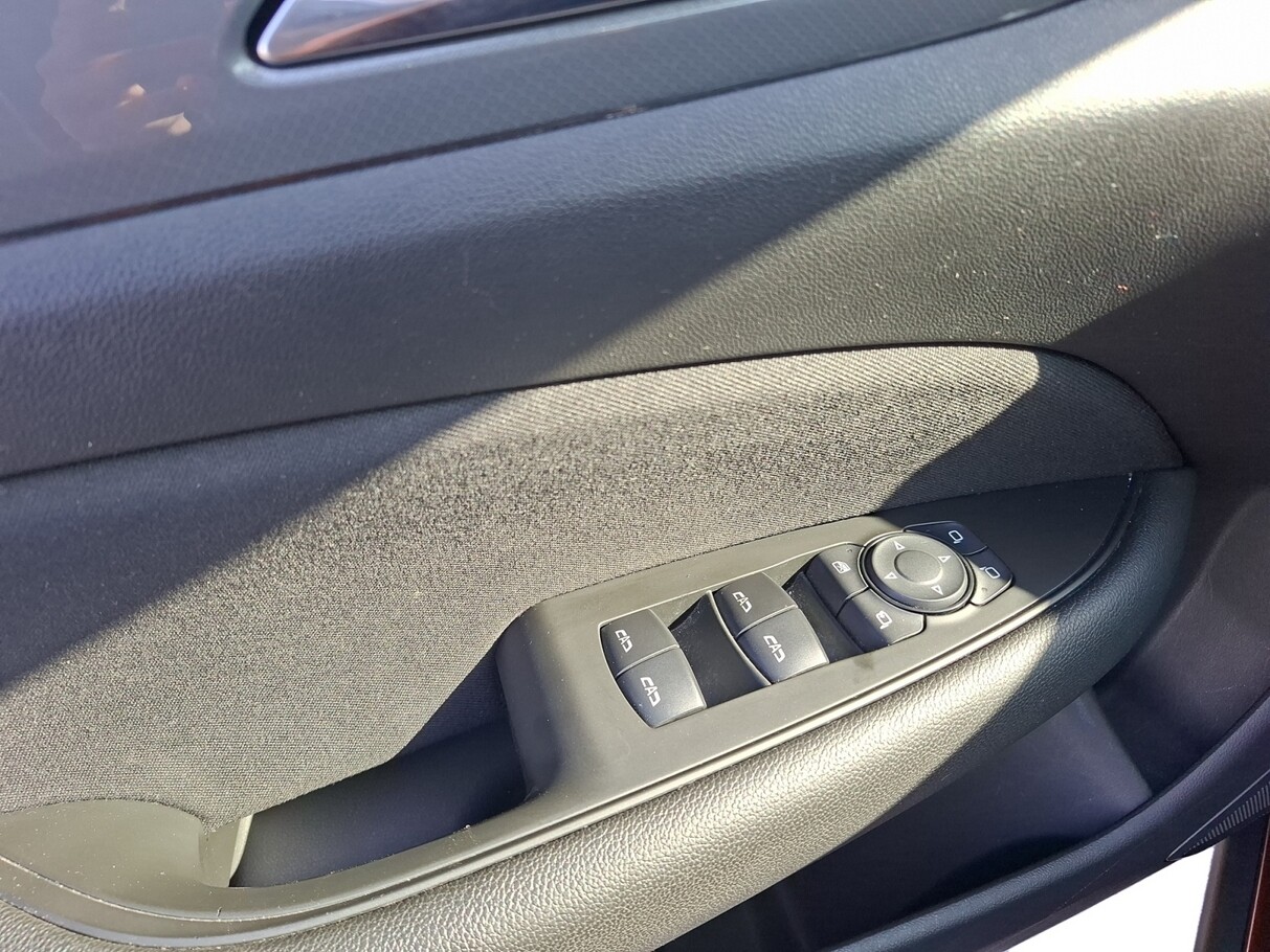 Opel Insignia 1.5 Turbo 165 Edition radars 17P 190785992 10