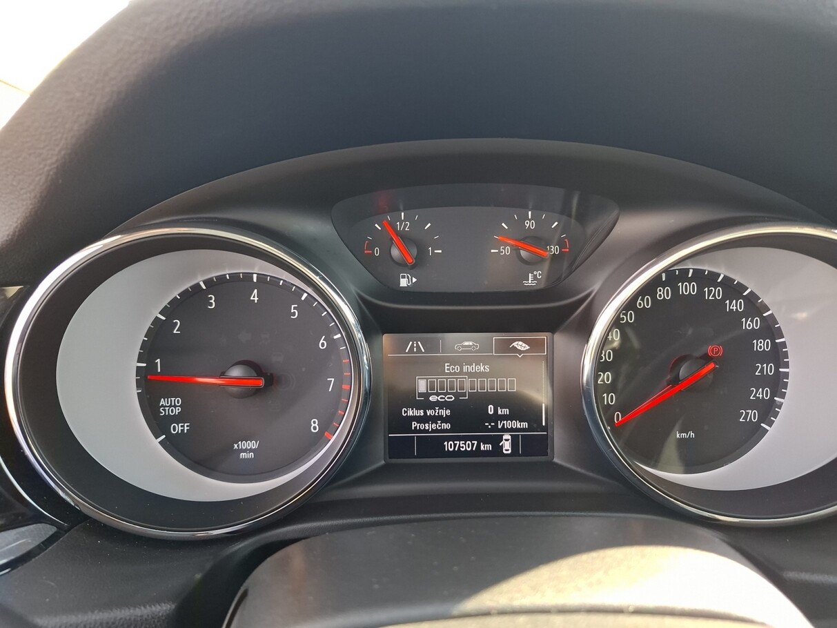 Opel Insignia 1.5 Turbo 165 Edition radars 17P 190785992 16