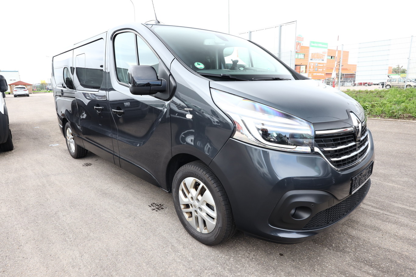 Renault Trafic 2,0 dCi 145 L2H1 Grand SpCl. LED 77432453 1